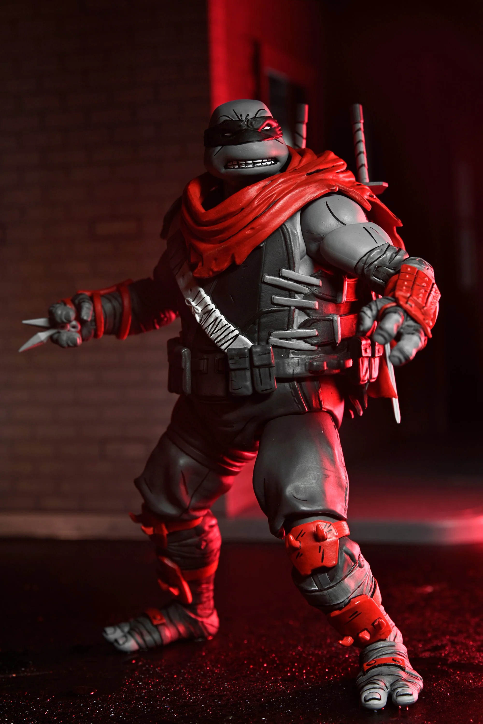 Teenage Mutant Ninja Turtles (The Last Ronin - The Lost Years) - Nightwatcher Leonardo 7” Scale Action Figure - Image 2