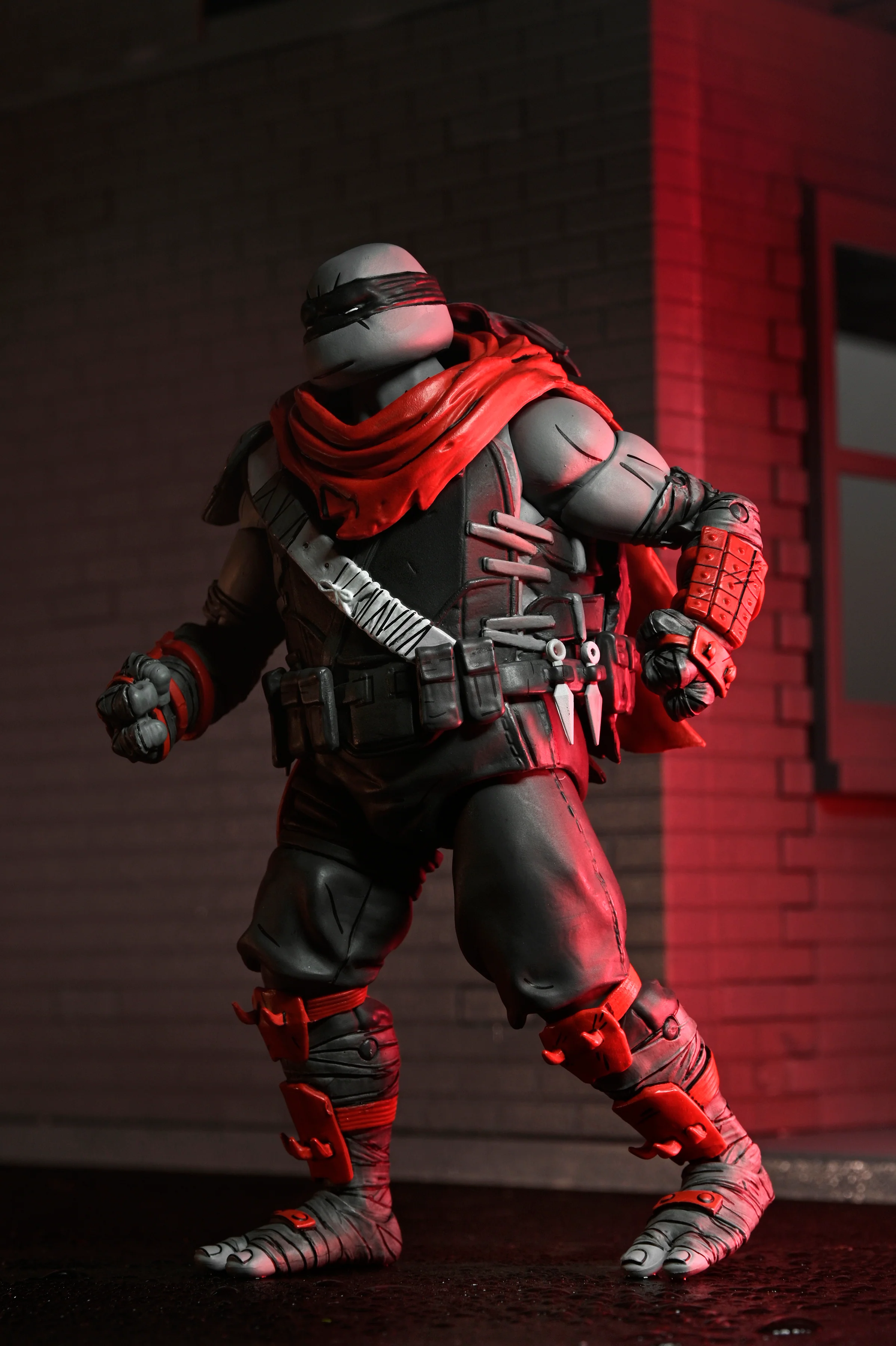 Teenage Mutant Ninja Turtles (The Last Ronin - The Lost Years) - Nightwatcher Leonardo 7” Scale Action Figure - Image 7