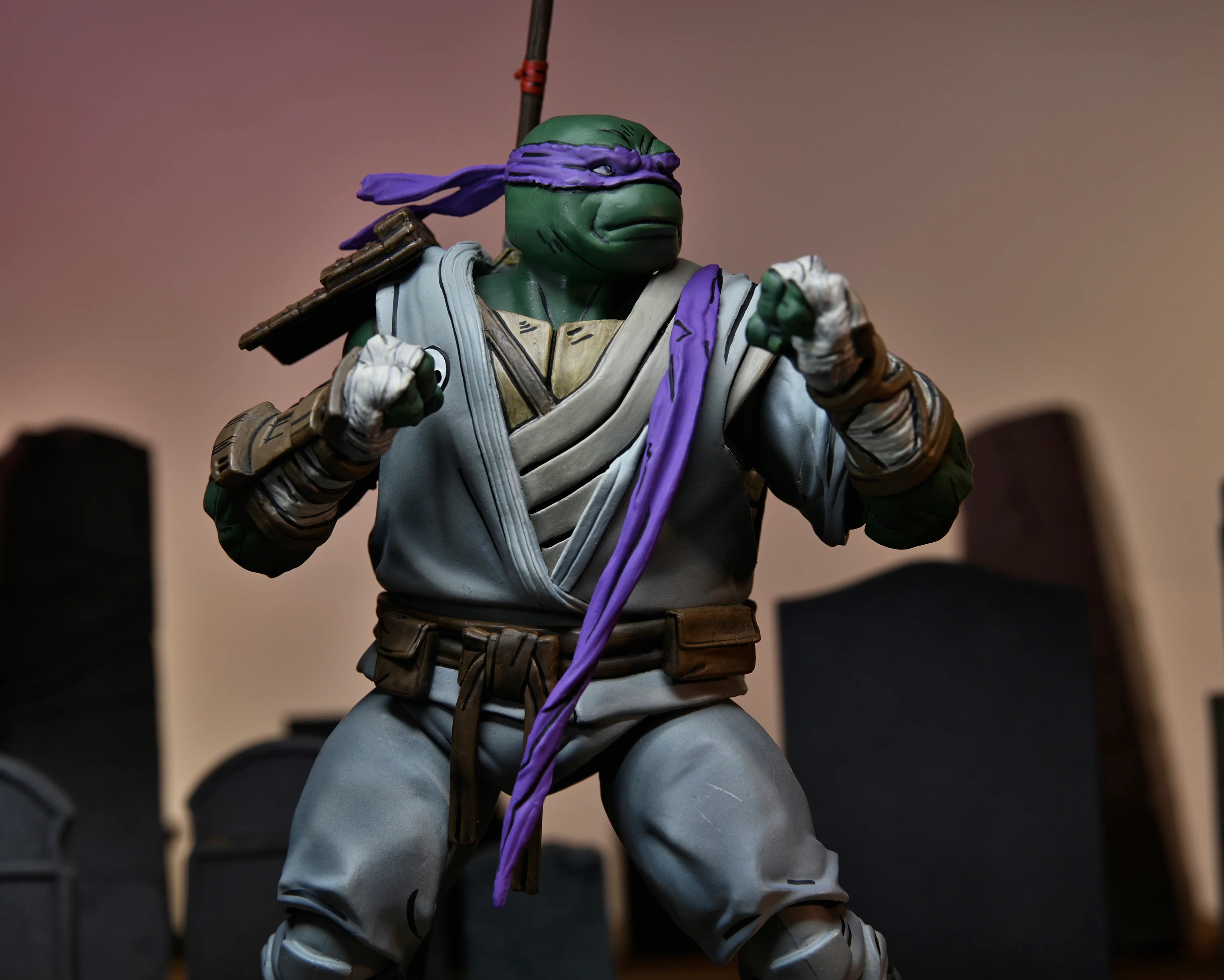 Teenage Mutant Ninja Turtles (The Last Ronin) - Ultimate Donatello 7" Scale Action Figure - Image 10