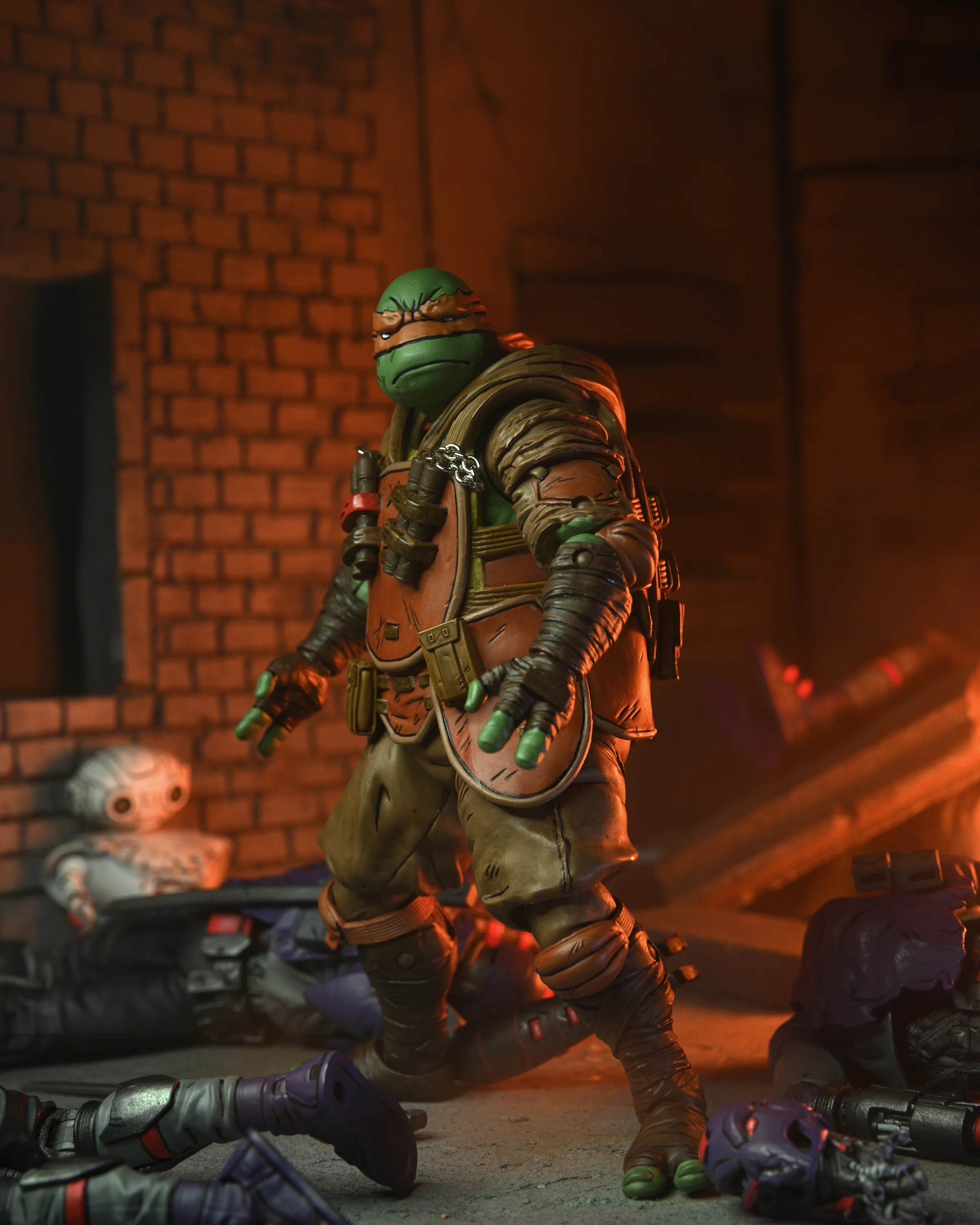 Teenage Mutant Ninja Turtles (The Last Ronin) - Ultimate Flashback Michelangelo 7" Scale Action Figure - Image 3