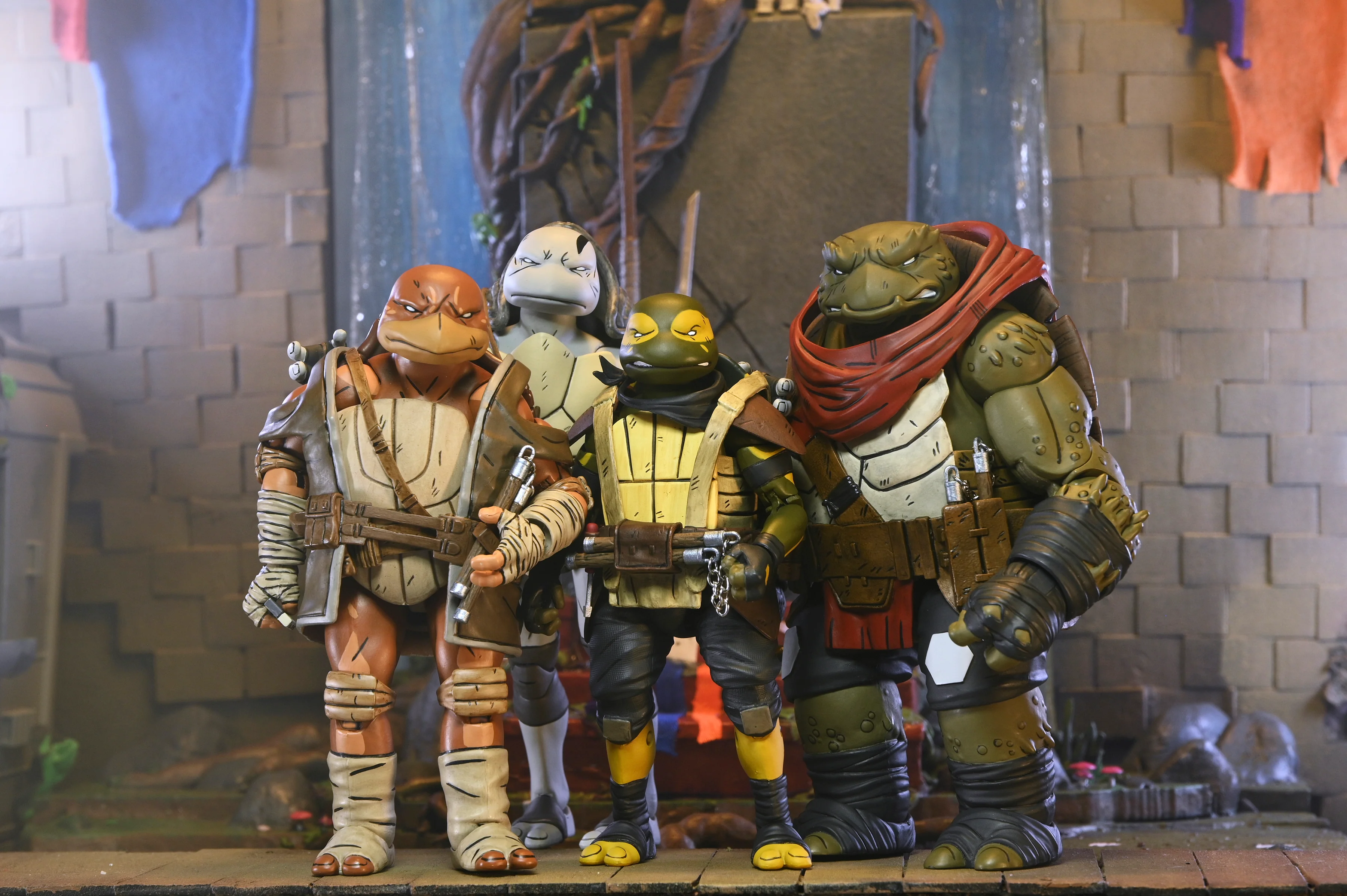 Teenage Mutant Ninja Turtles (The Last Ronin) - Ultimate Moja, Odyn, Uno & Yi 7” Scale Action Figure Bundle - Image 2