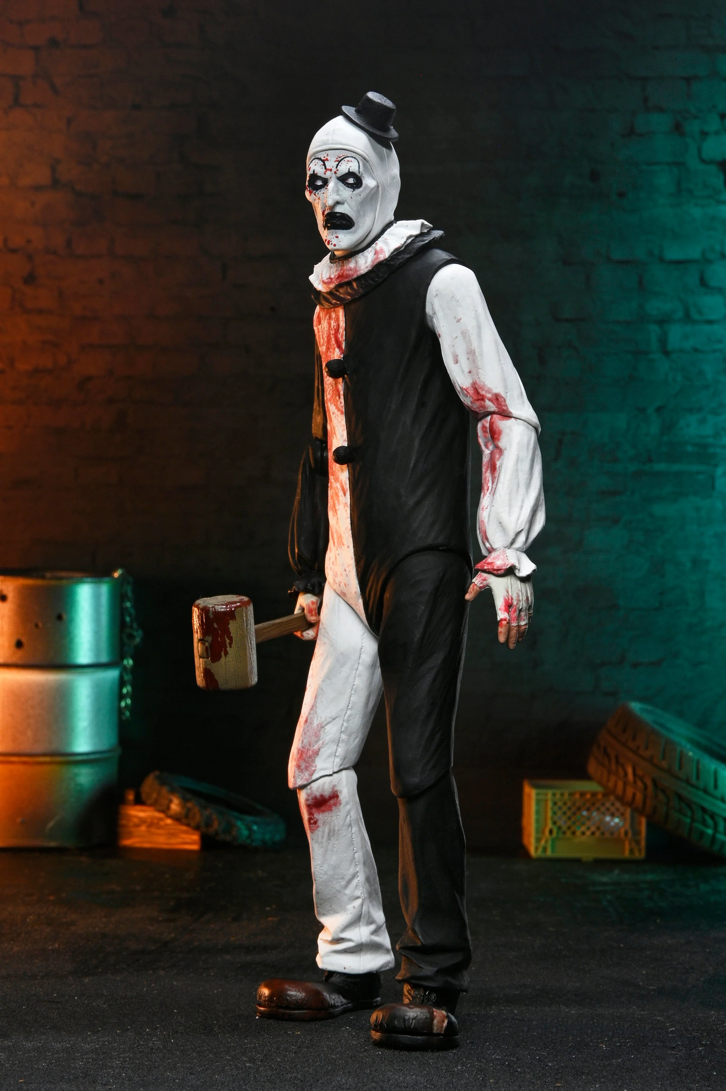 Terrifier 2 - Ultimate Art the Clown 7" Scale Action Figure (Blood Splattered) (PRE-ORDER) - Image 12