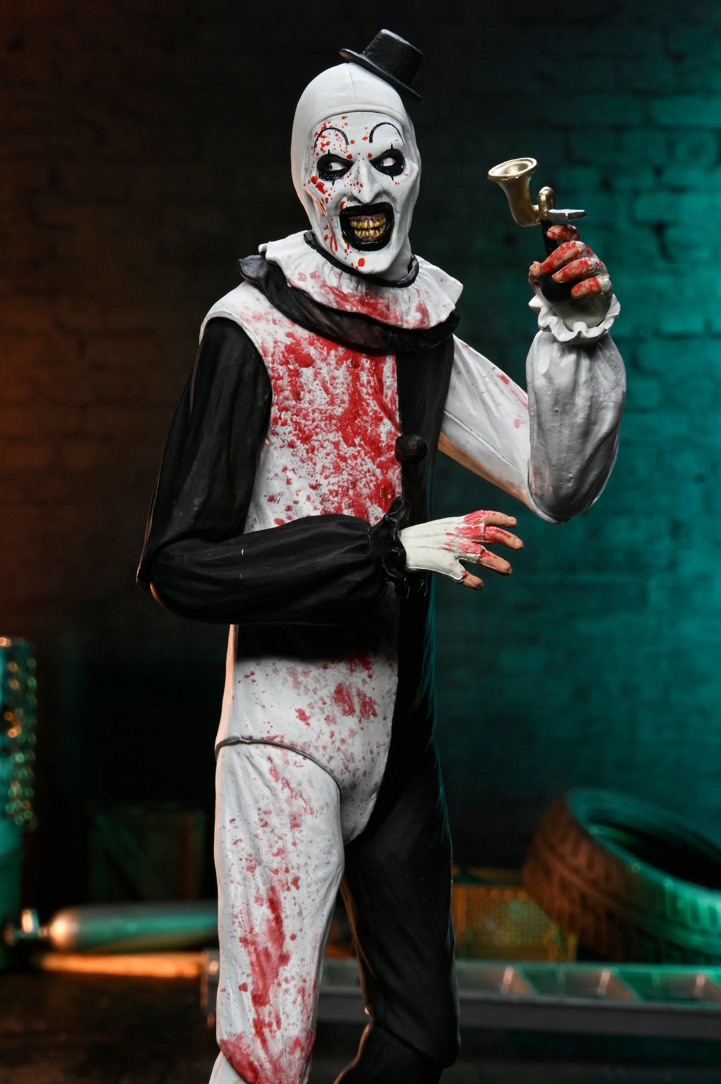 Terrifier 2 - Ultimate Art the Clown 7" Scale Action Figure (Blood Splattered) (PRE-ORDER) - Image 7