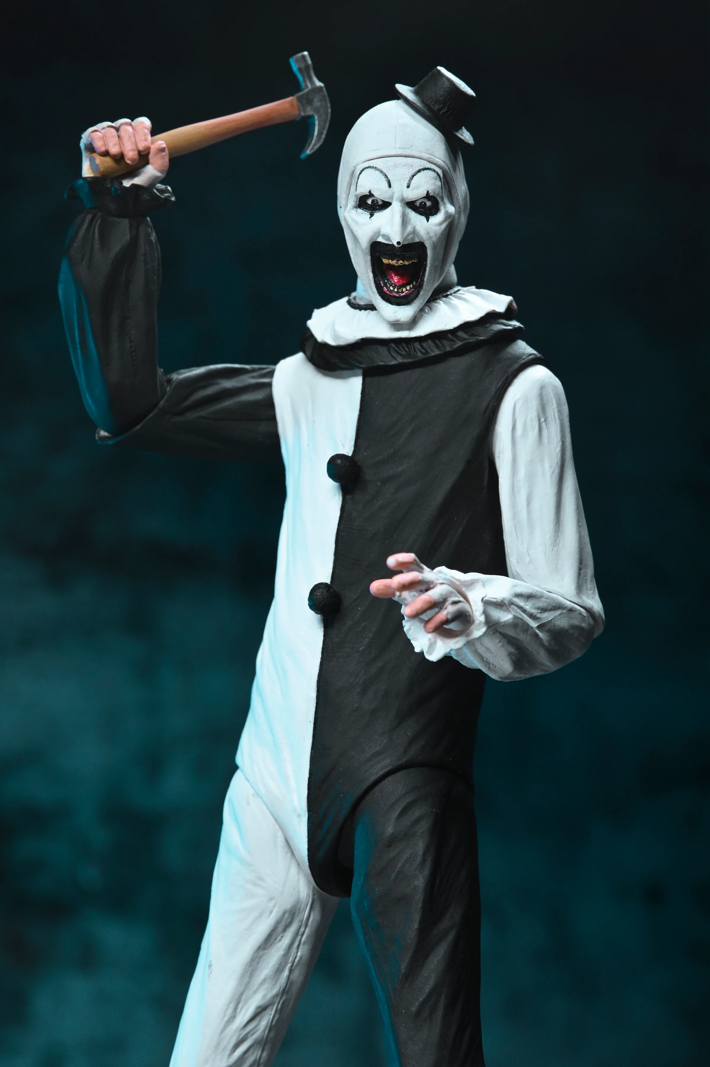 Terrifier - Ultimate Art the Clown 7" Scale Action Figure - Image 2