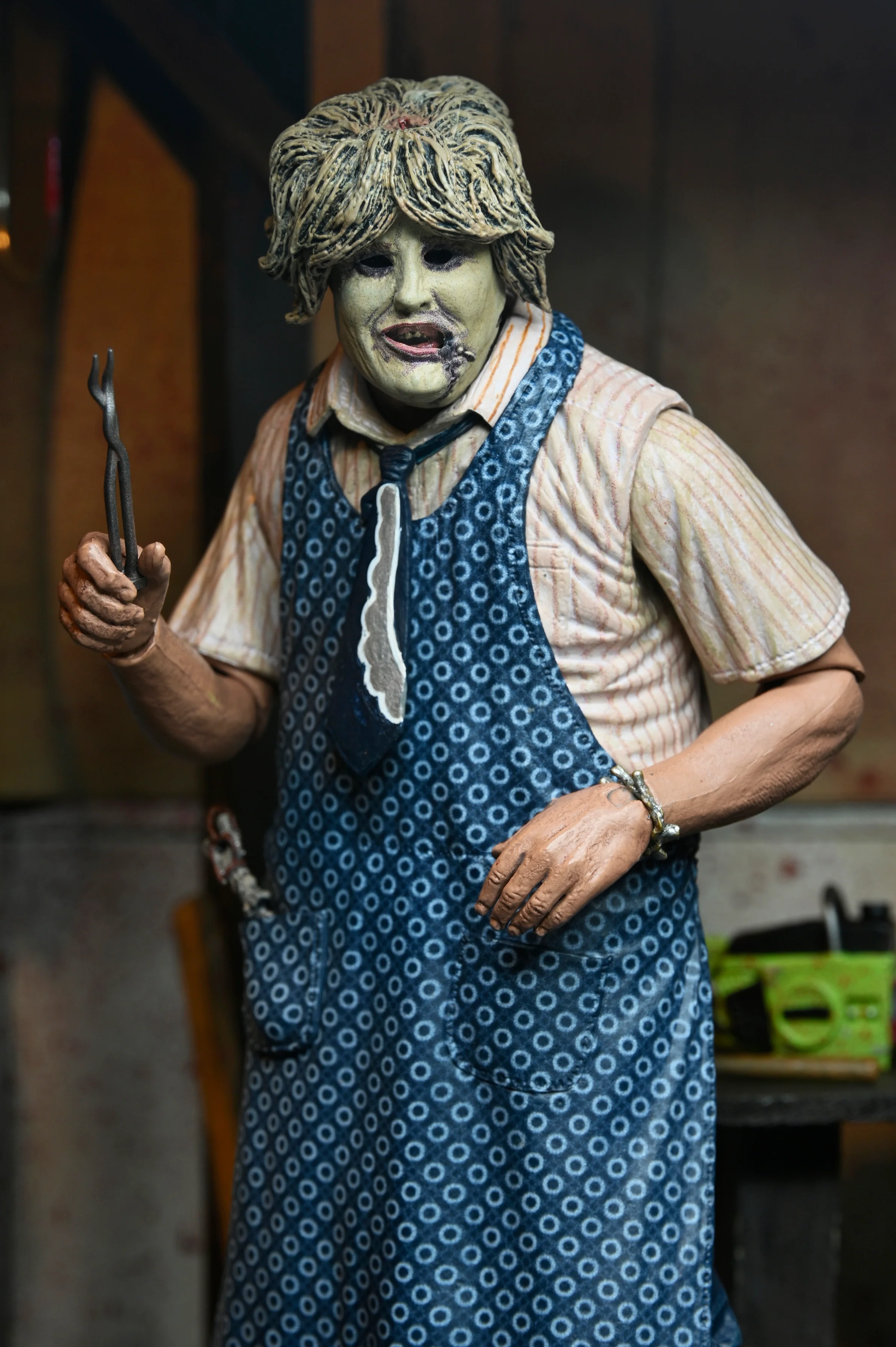 Texas Chainsaw Massacre - 50th Anniversary Ultimate Leatherface 7" Scale Action Figure - Image 14