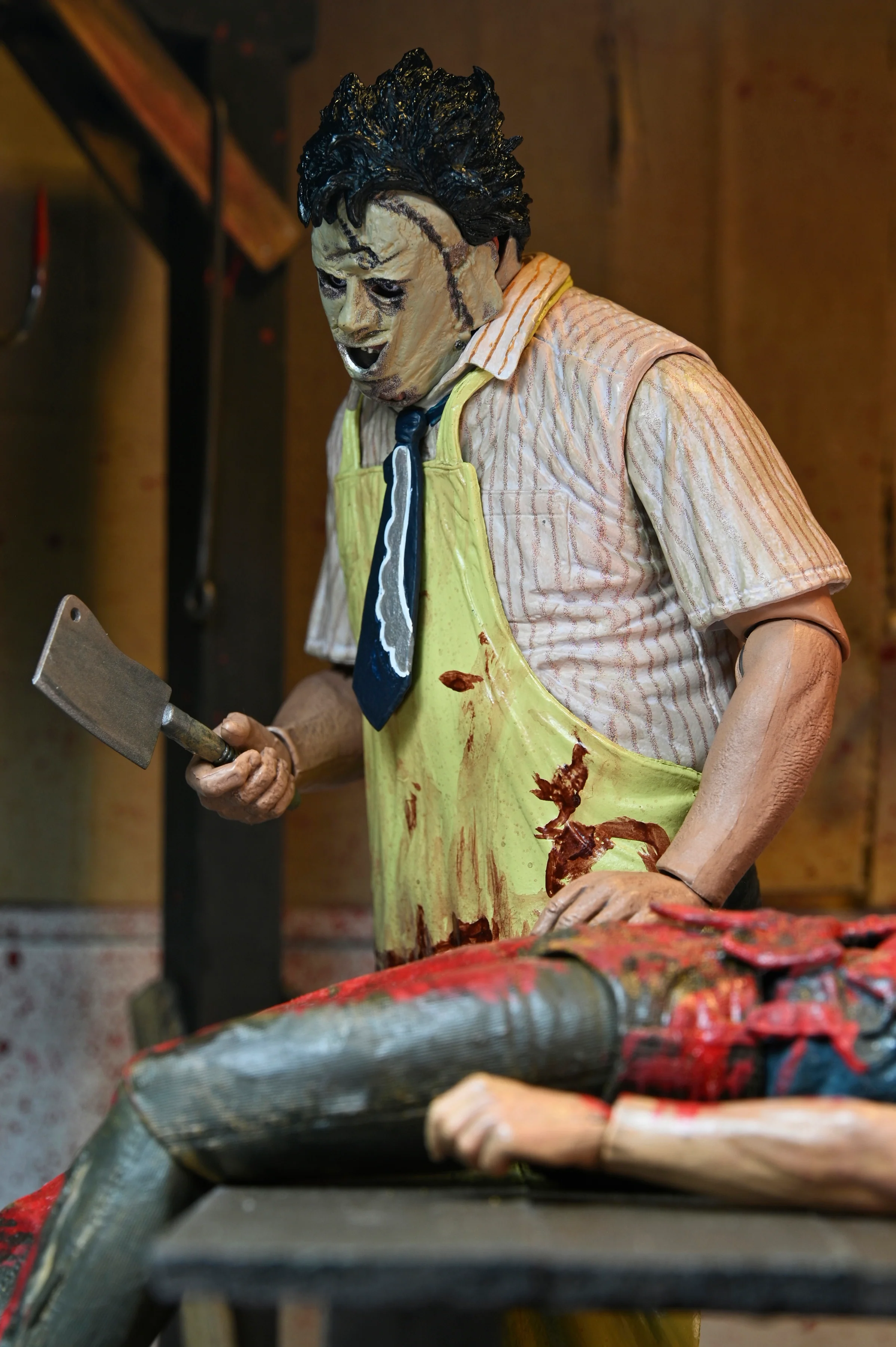 Texas Chainsaw Massacre - 50th Anniversary Ultimate Leatherface 7" Scale Action Figure - Image 9