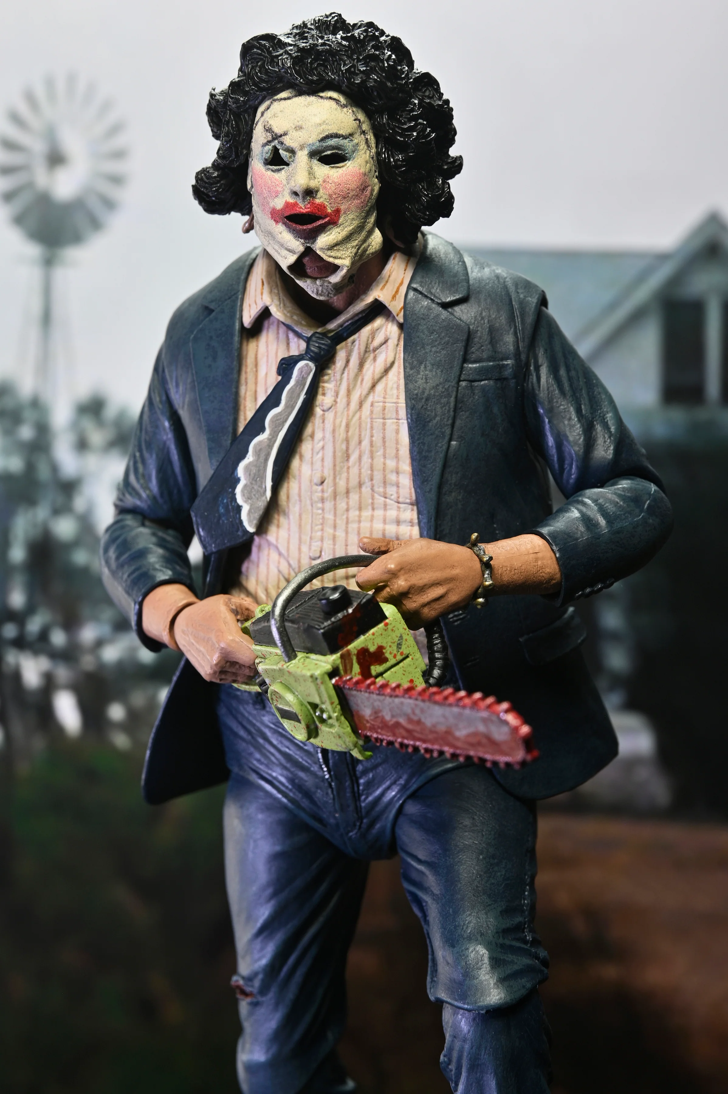 Texas Chainsaw Massacre - 50th Anniversary Ultimate Leatherface with Pretty Woman Mask 7" Scale Action Figure - Image 10