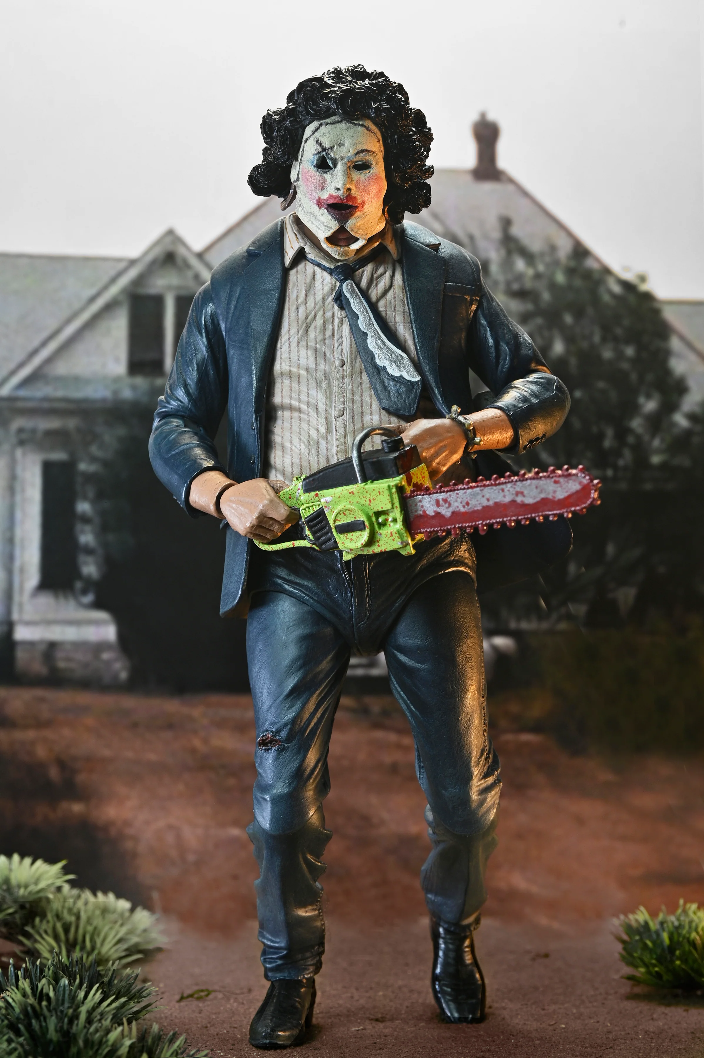 Texas Chainsaw Massacre - 50th Anniversary Ultimate Leatherface with Pretty Woman Mask 7" Scale Action Figure - Image 12