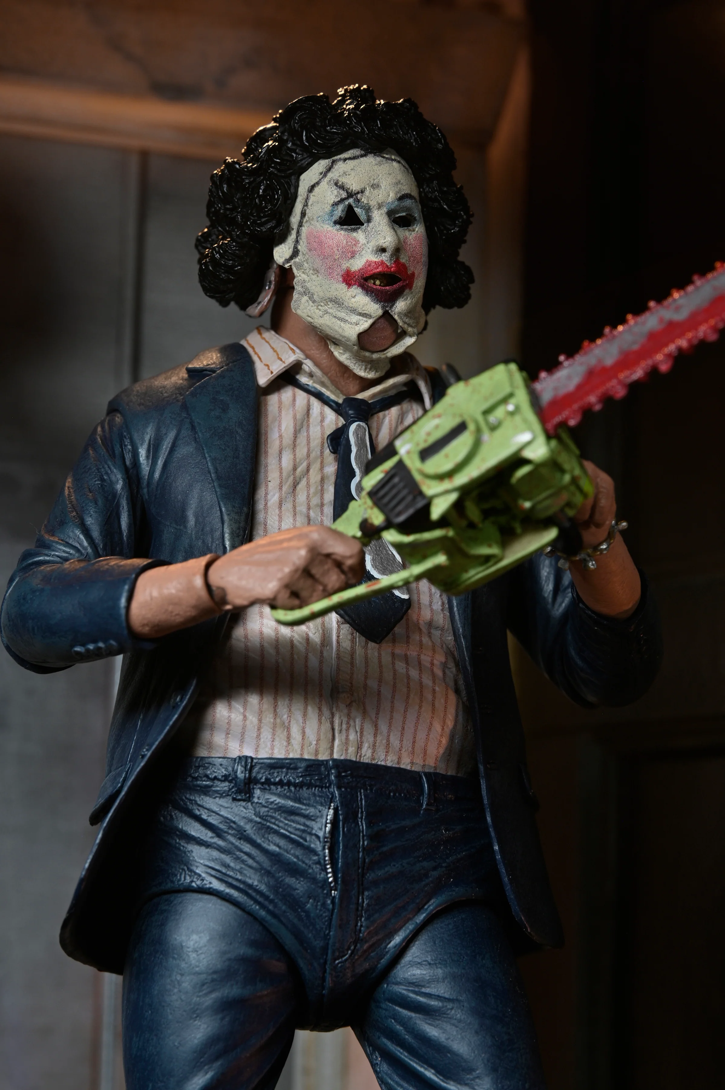 Texas Chainsaw Massacre - 50th Anniversary Ultimate Leatherface with Pretty Woman Mask 7" Scale Action Figure - Image 4