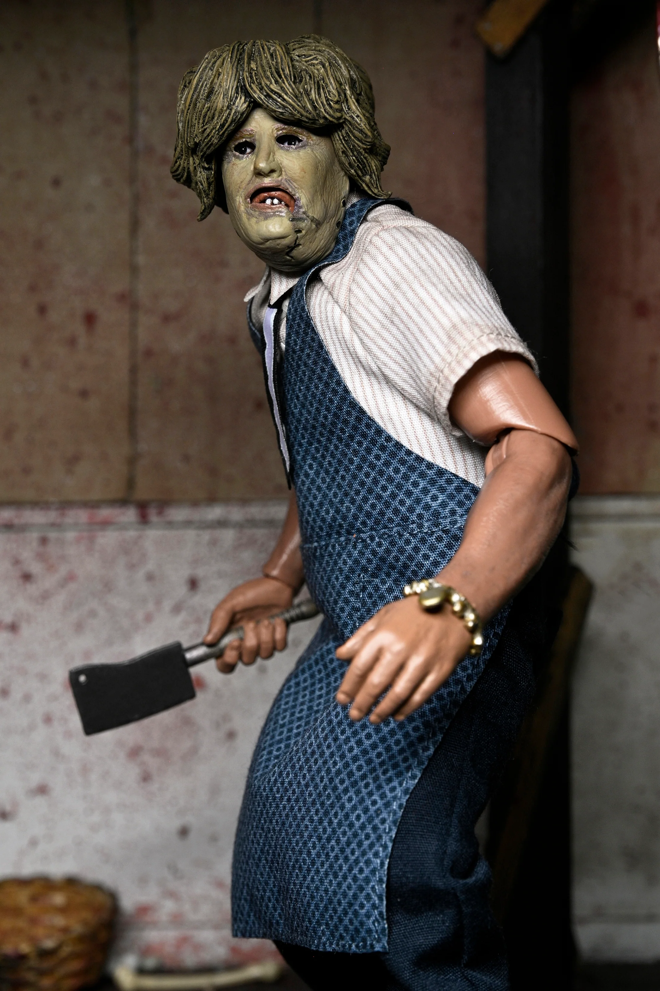 Texas Chainsaw Massacre - Leatherface with Old Lady Mask 8" Clothed Action Figure in Window Box Packaging (PRE-ORDER) - Image 2