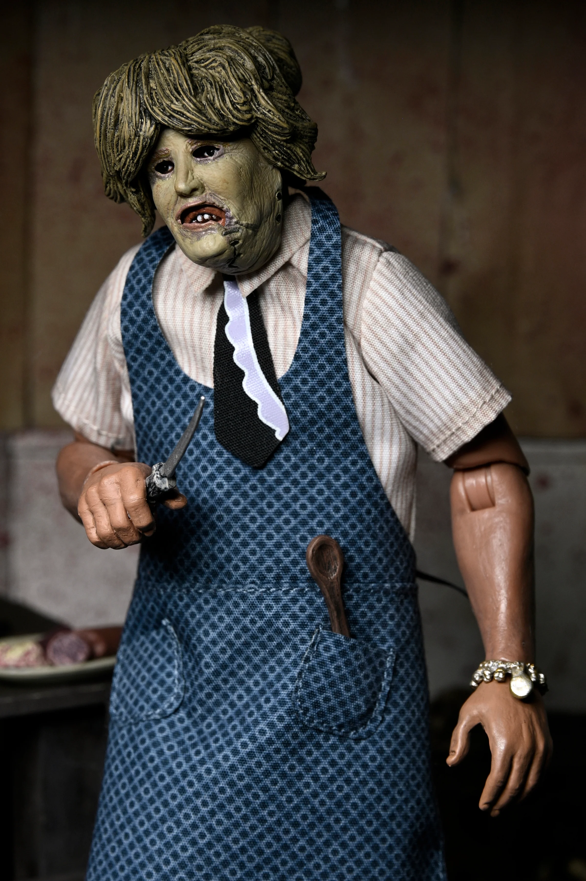 Texas Chainsaw Massacre - Leatherface with Old Lady Mask 8" Clothed Action Figure in Window Box Packaging (PRE-ORDER) - Image 3