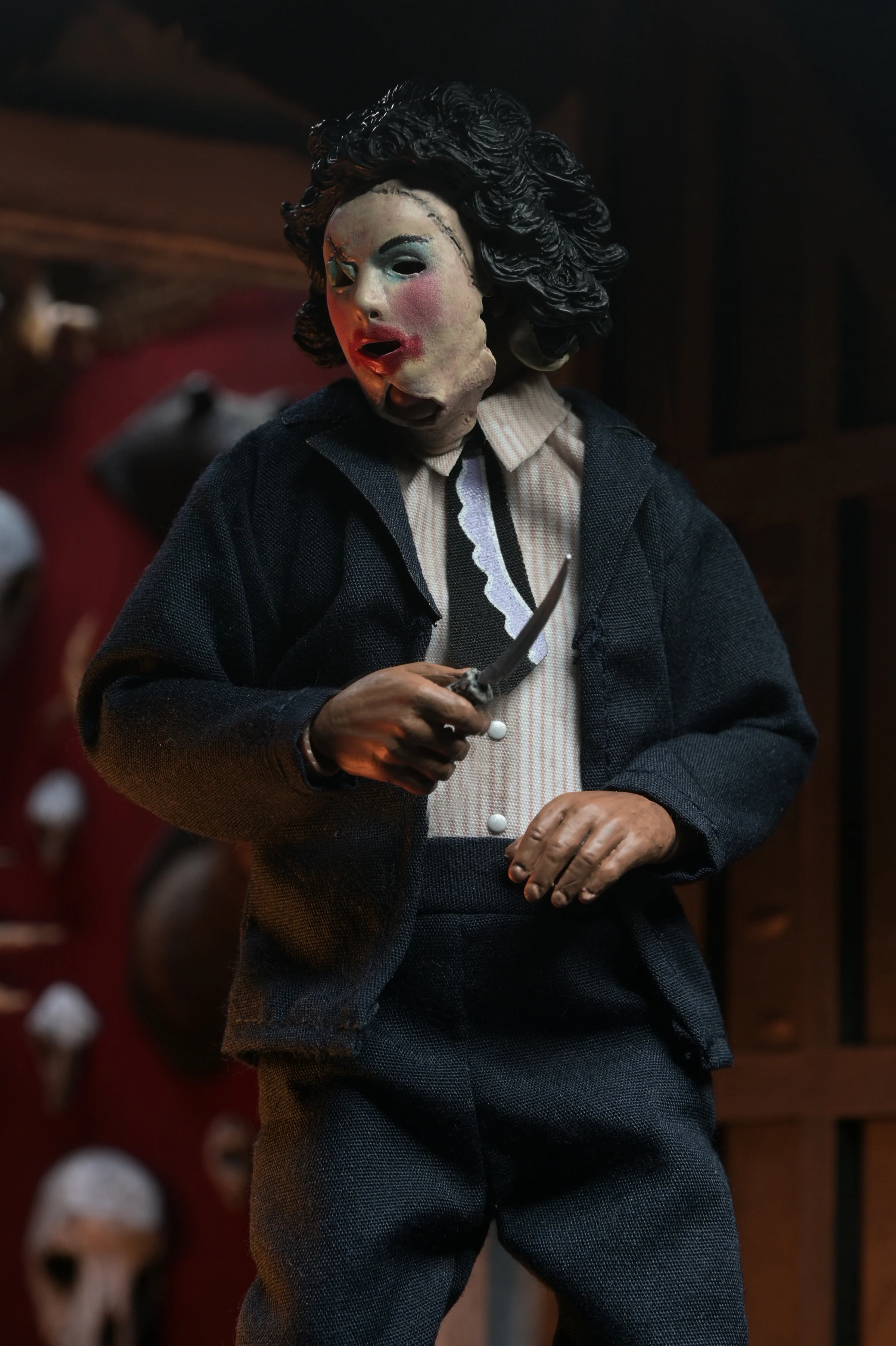 Texas Chainsaw Massacre - Leatherface with Pretty Woman Mask 8" Clothed Action Figure in Window Box Packaging - Image 3
