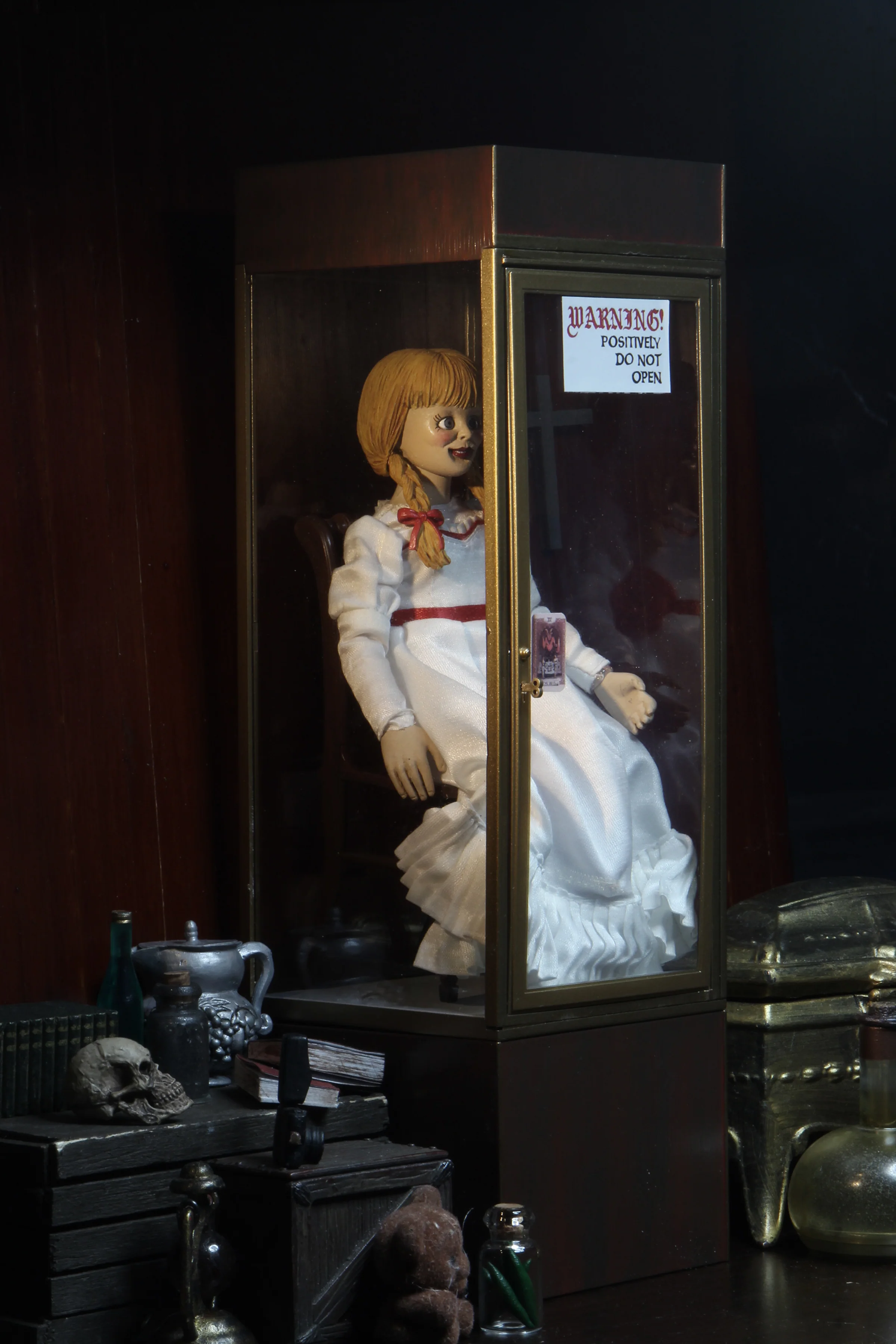 The Conjuring Universe - Annabelle 8" Clothed Action Figure - Image 3