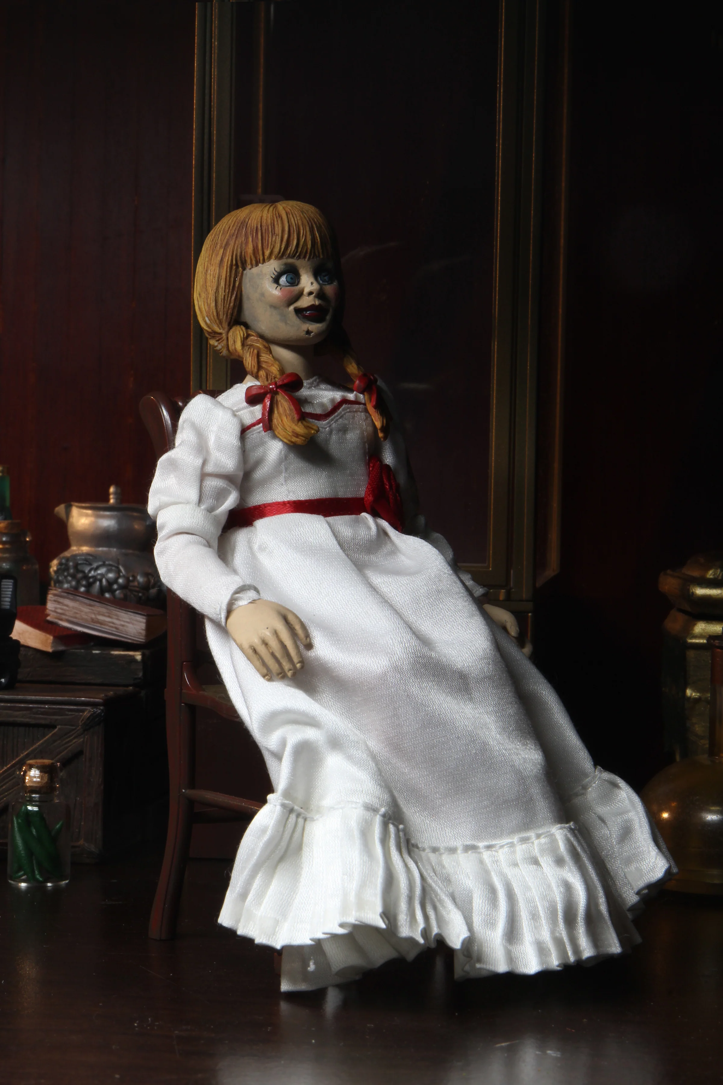 The Conjuring Universe - Annabelle 8" Clothed Action Figure - Image 4