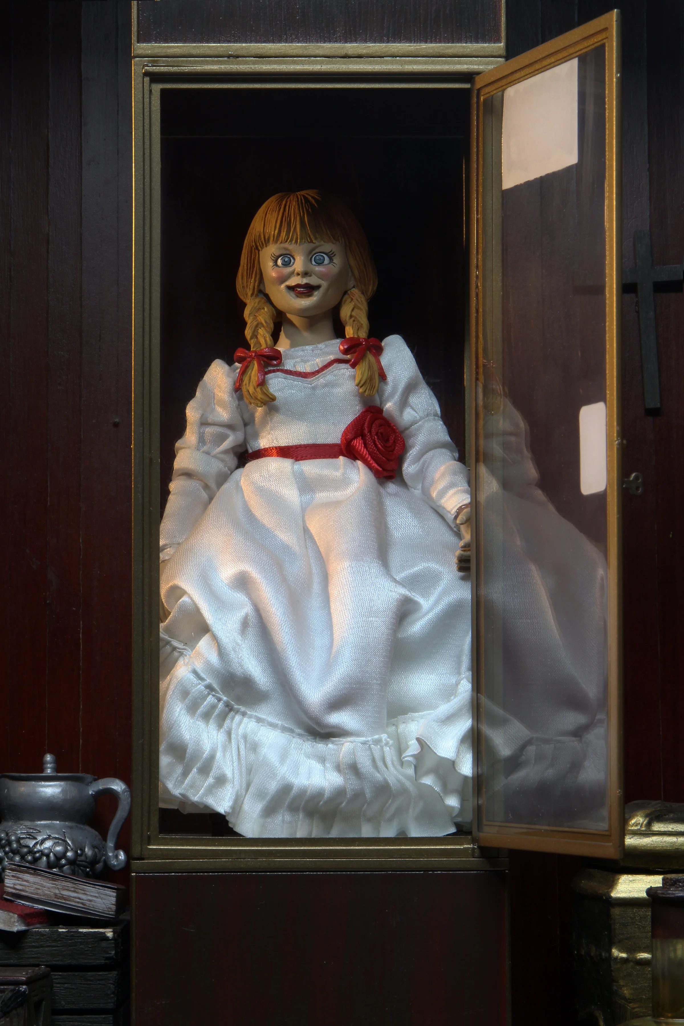 The Conjuring Universe - Annabelle 8" Clothed Action Figure - Image 9