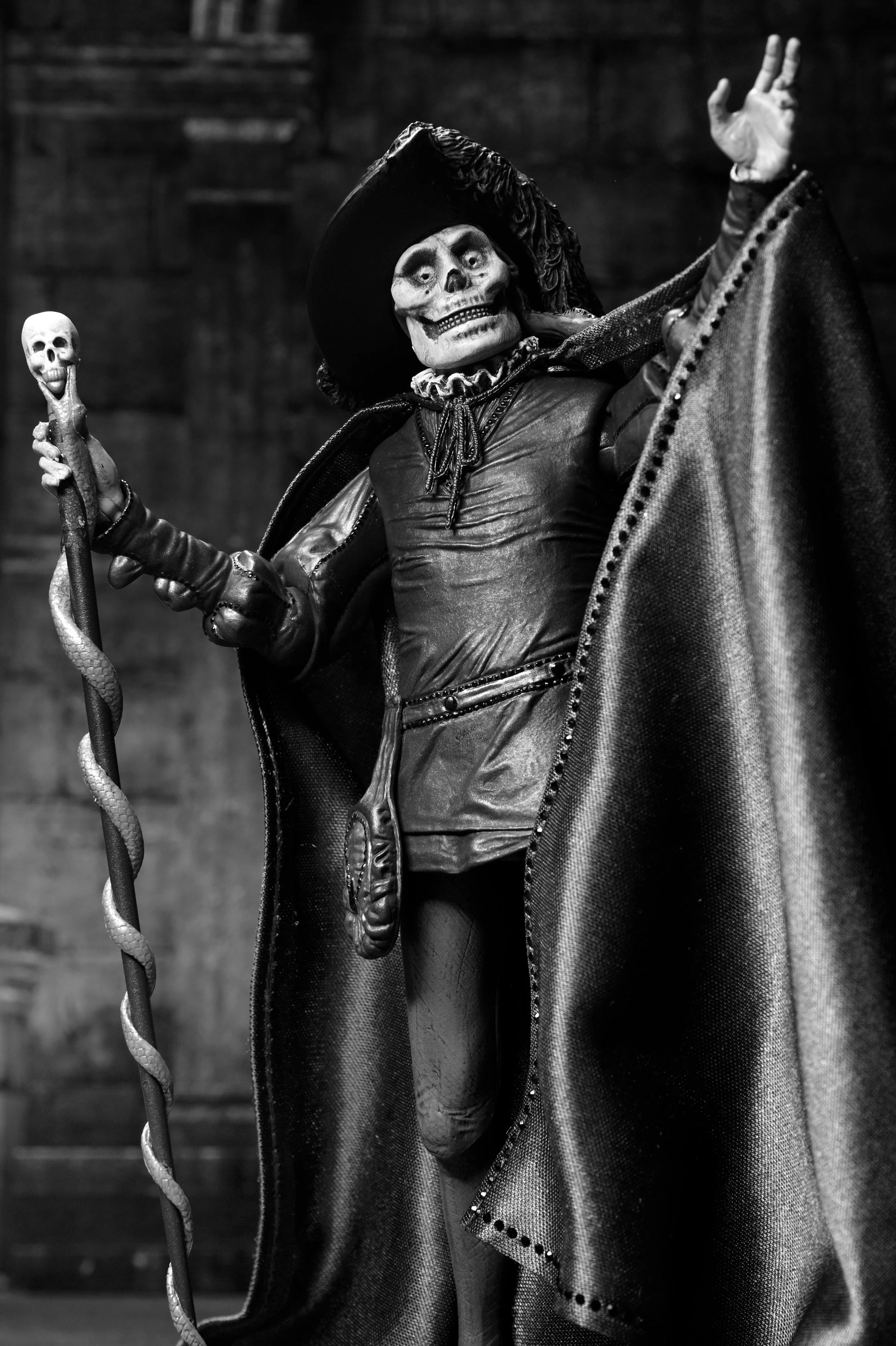 The Phantom of the Opera (1925) - Phantom of the Opera "Masque of the Red Death" 7" Scale Action Figure (Black & White)