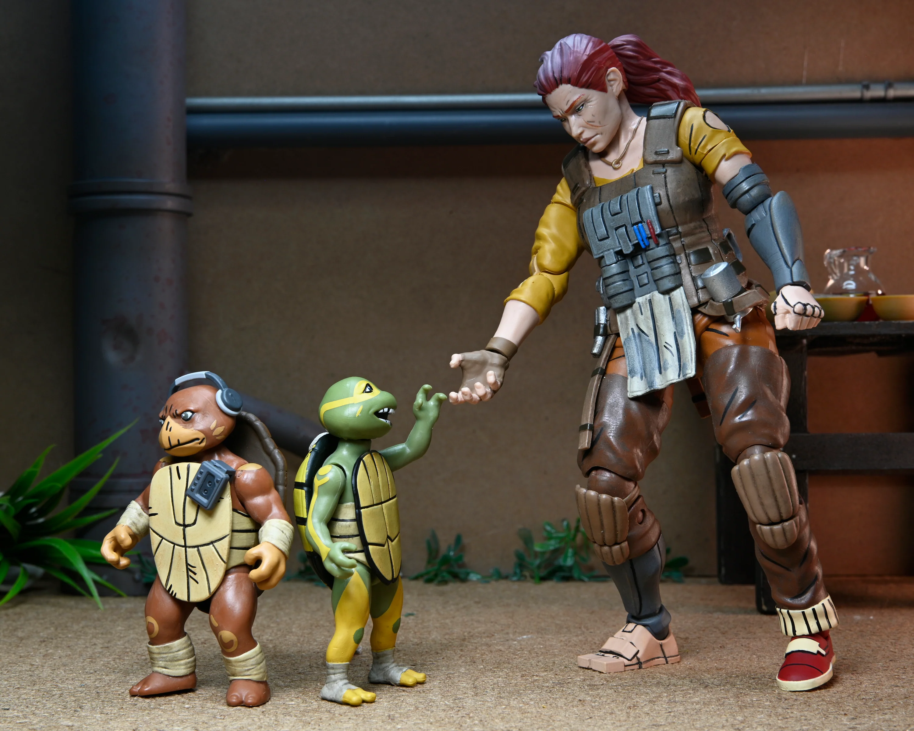 Teenage Mutant Ninja Turtles (The Last Ronin - The Lost Years) - Grammy April and Ultimate Casey Marie with Baby Turtles Yi, Moja, Odyn & Uno Action Figure Bundle - Image 13