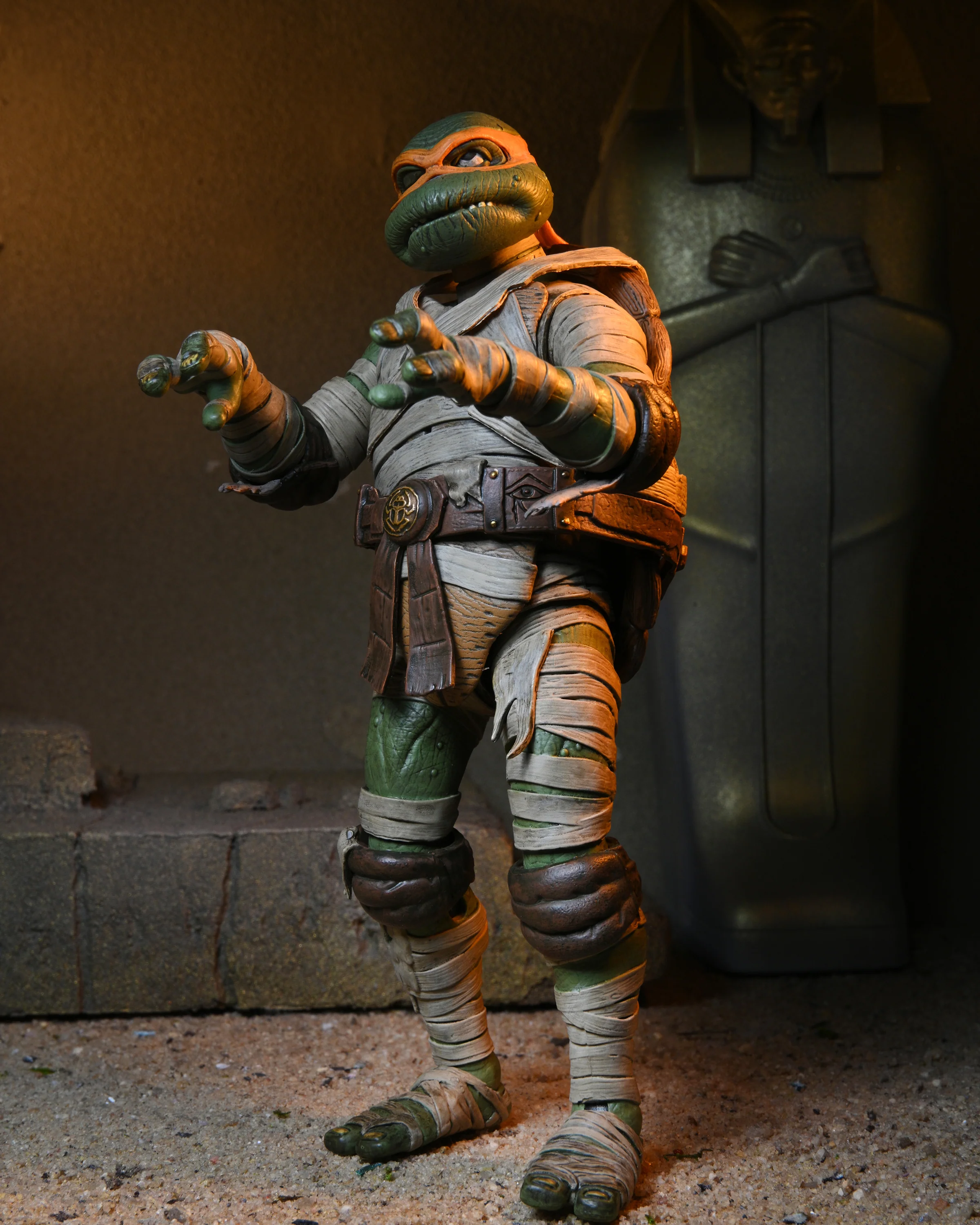 Universal Monsters x Teenage Mutant Ninja Turtles - Michelangelo as The Mummy 7” Scale Action Figure - Image 2