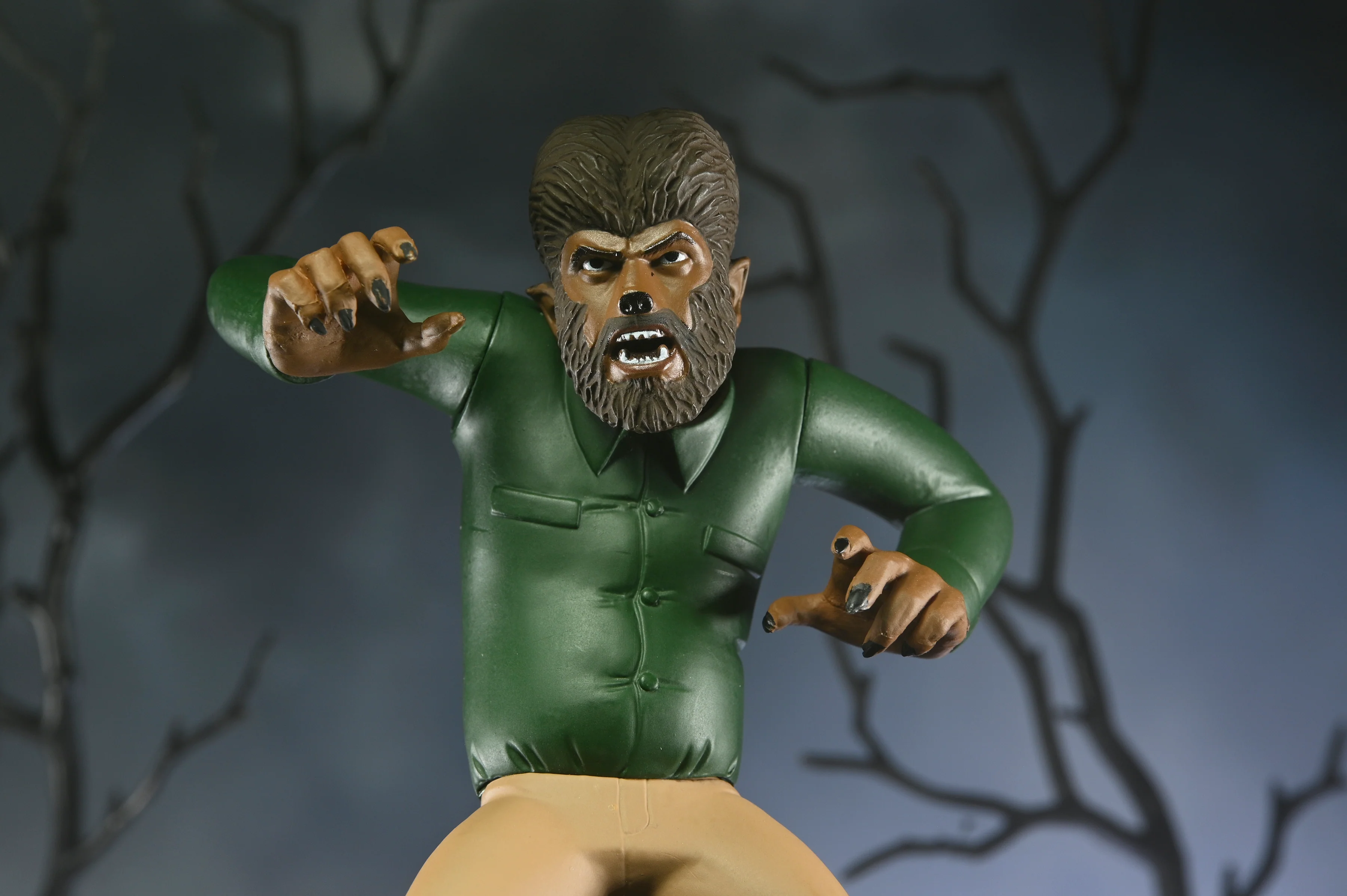 Universal Monsters - Toony Terrors Wolf Man 6” Scale Action Figure (Series 10) - Image 3