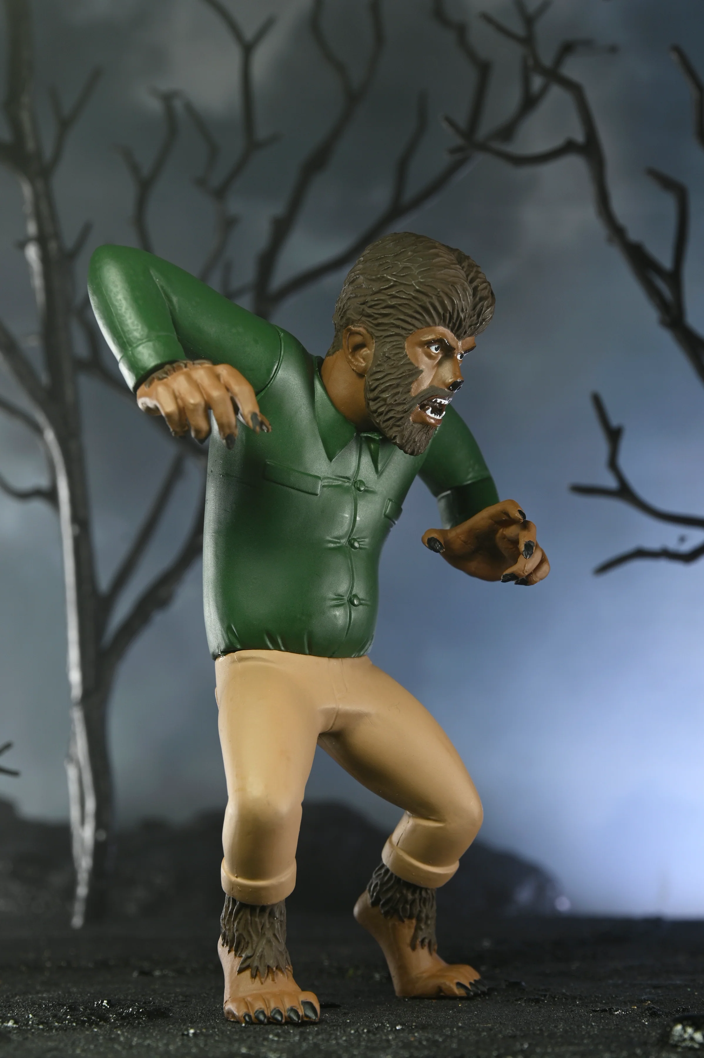 Universal Monsters - Toony Terrors Wolf Man 6” Scale Action Figure (Series 10) - Image 6