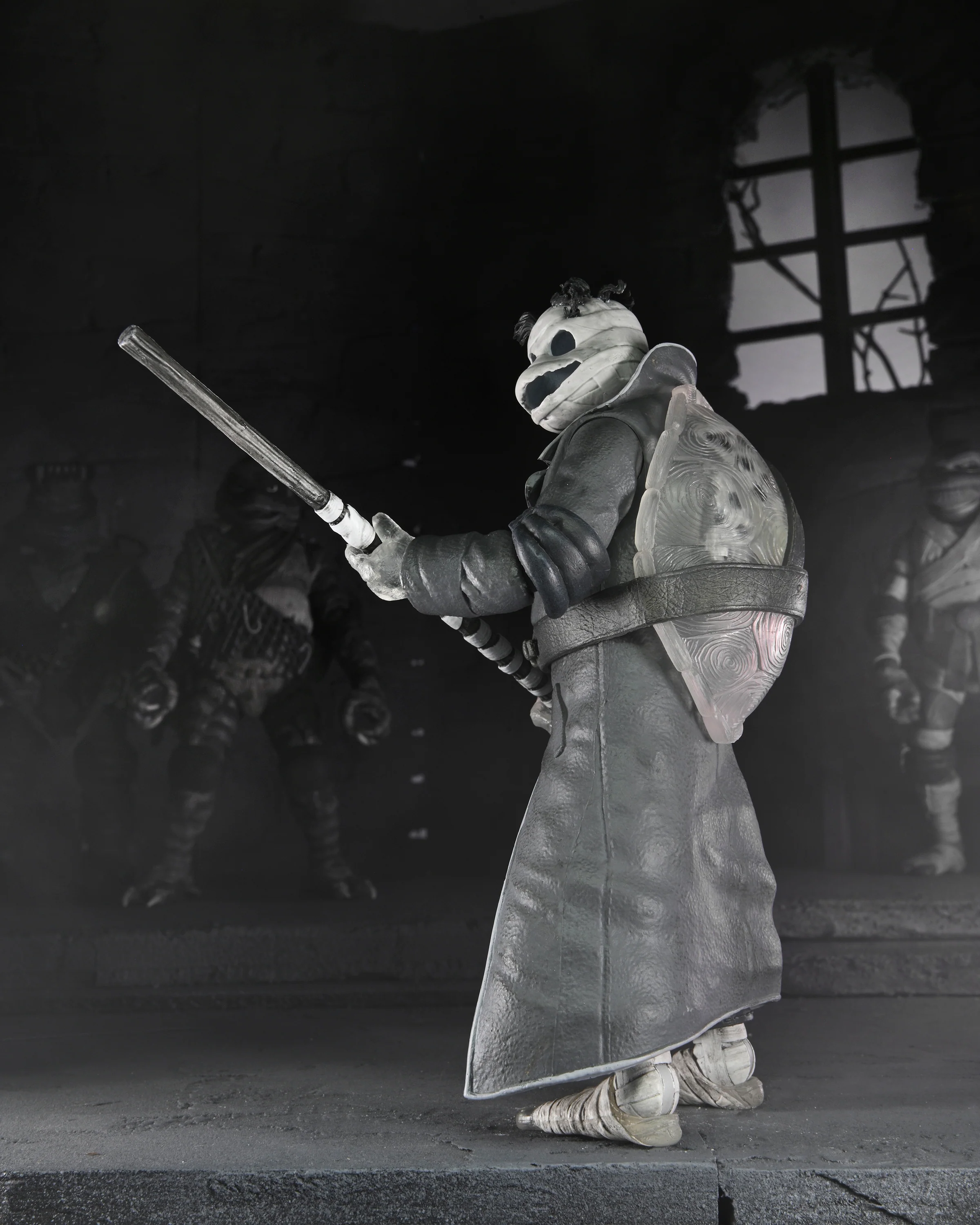 Universal Monsters x Teenage Mutant Ninja Turtles – Black & White Turtles 7” Scale Action Figure 4-Pack - Image 11