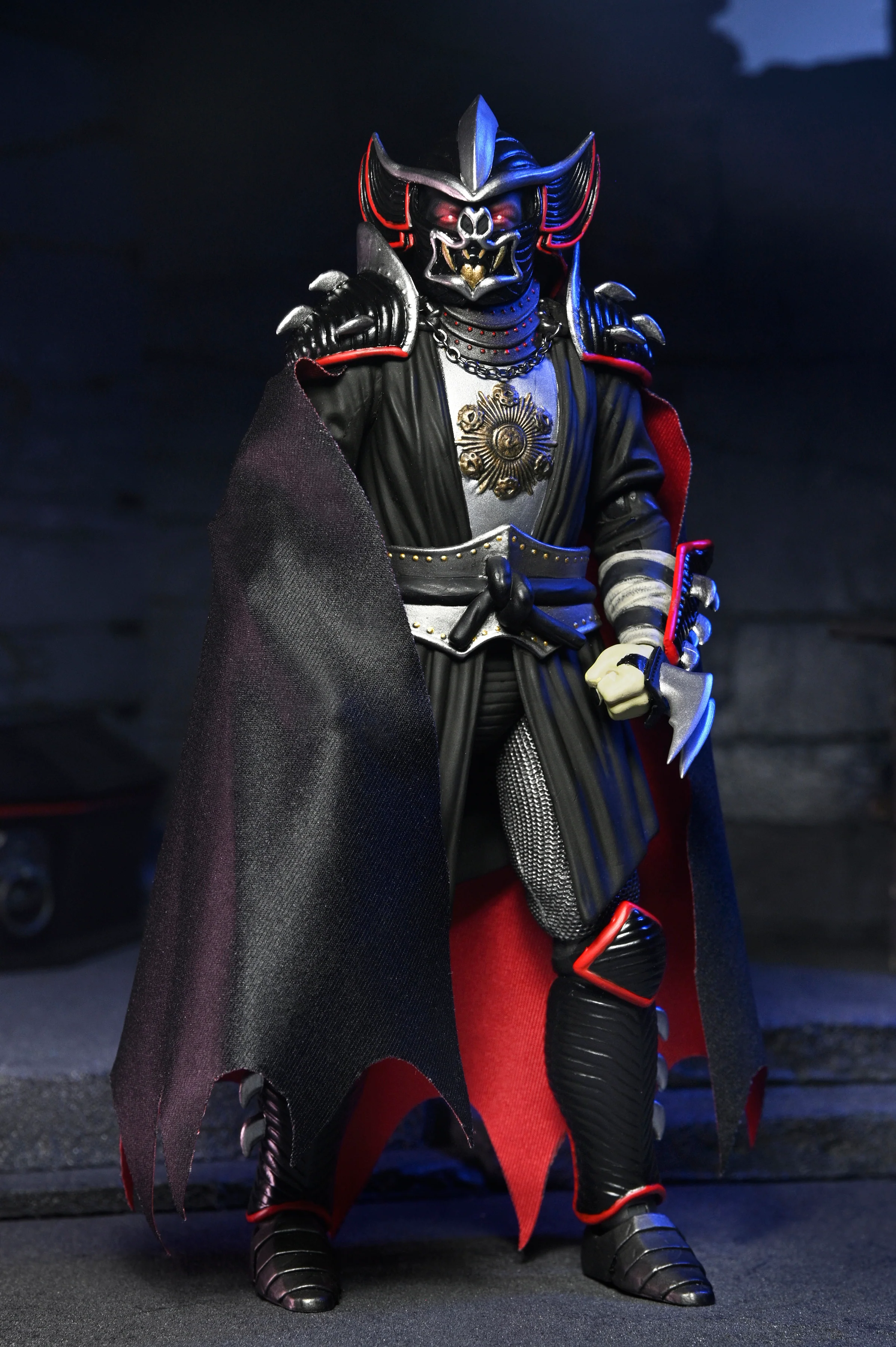 Universal Monsters x Teenage Mutant Ninja Turtles - Shredder as Dracula 7” Scale Action Figure (Classic Colors) - Image 3