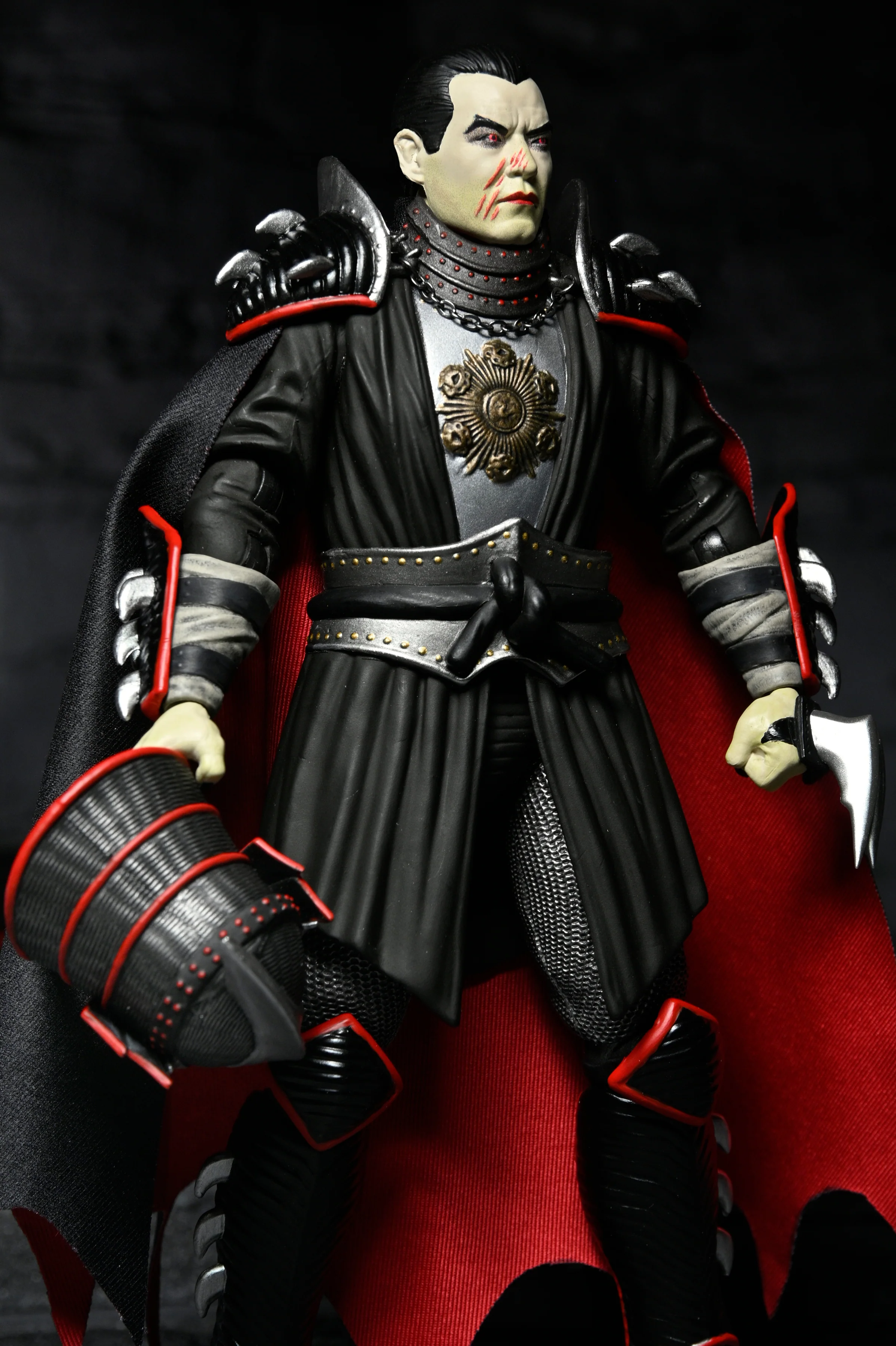 Universal Monsters x Teenage Mutant Ninja Turtles - Shredder as Dracula 7” Scale Action Figure (Classic Colors) - Image 6