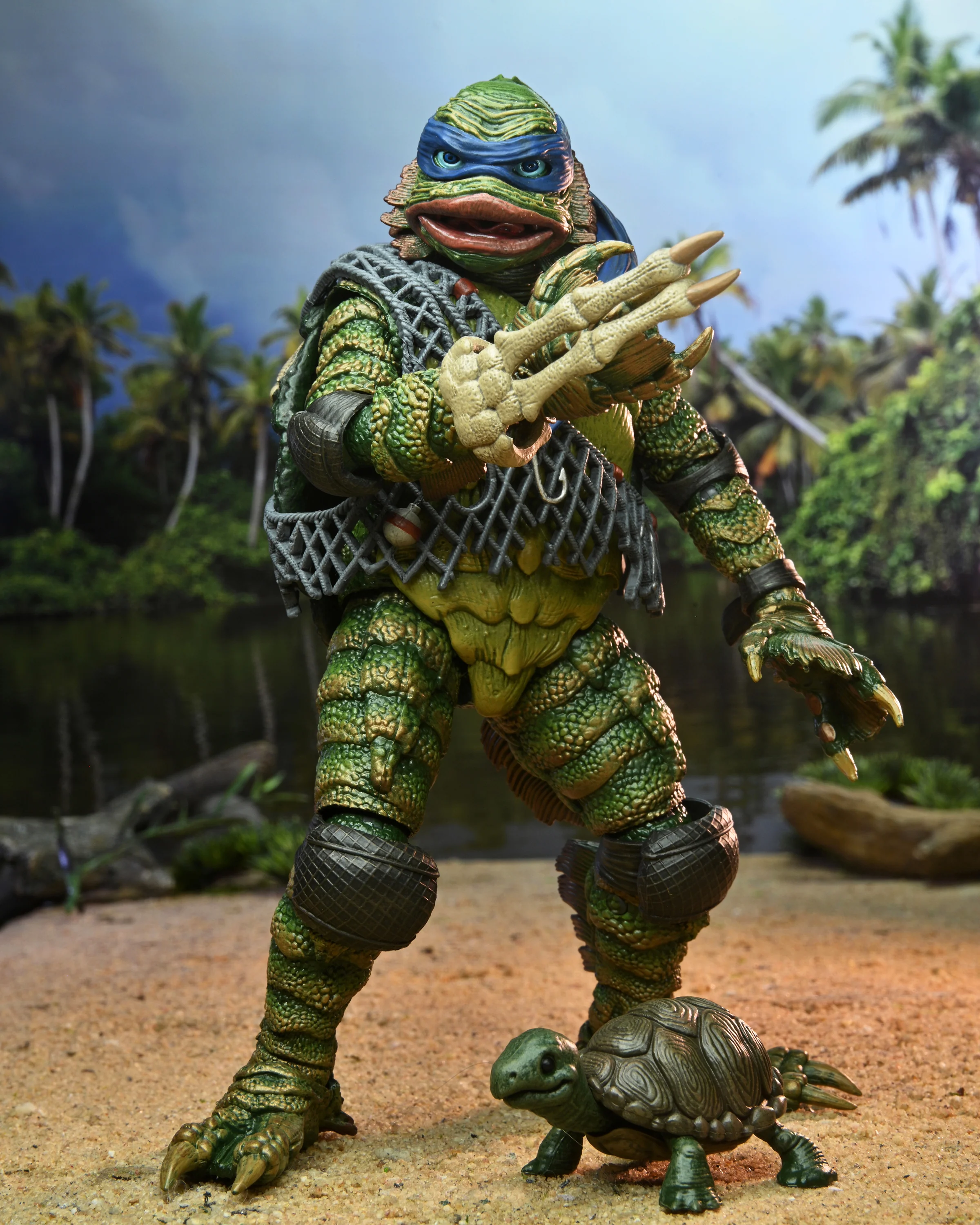 Universal Monsters x Teenage Mutant Ninja Turtles – Ultimate Leonardo as the Creature 7” Scale Action Figure